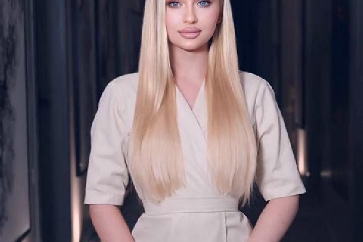 Violet, 24, a blonde hazel-eyed asian companion based in Hillcrest Village. Offering Tantra, Erotic Massage, Dinner Date, Striptease. Available for incall an...