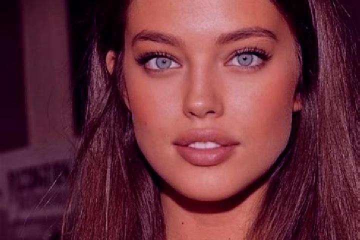 Violet, 24, a chestnut green-eyed middle eastern companion based in Stezyca. Offering A-Level, Party Girl, Travel Companion, Girlfriend Experience. Available...
