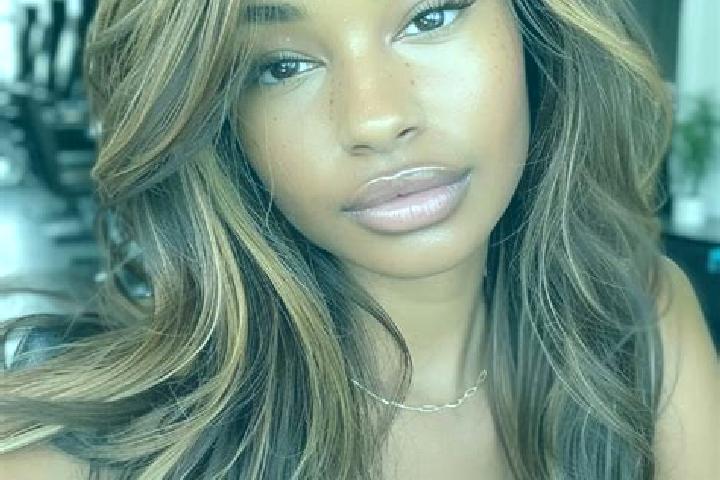 Violet, 24, a dark blonde dark-eyed caribbean companion based in Avondale. Offering Dinner Date, GFE, Duos. Available for incall and outcall, overnight booki...