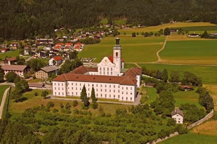 Violet, 24 — Escort in Fiecht, Austria
