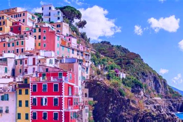 Violet, 24 — Escort in Linguaglossa, Italy