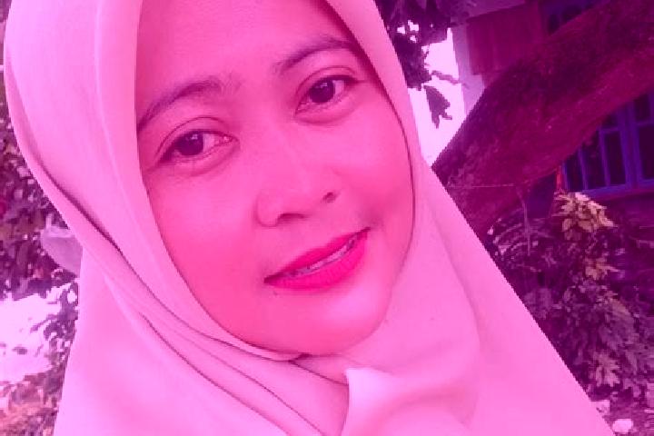 Violet, 24 — Escort in Mrayun, Indonesia