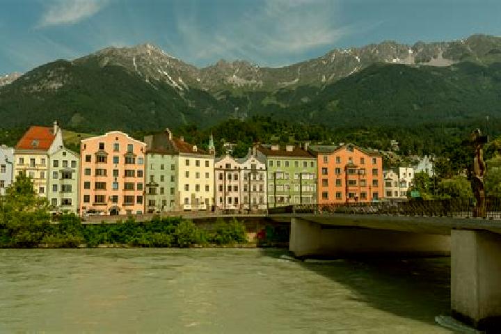 Violet, 24 — Escort in Piesendorf, Austria