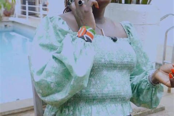 Violet, 24 — Escort in Seme, Senegal