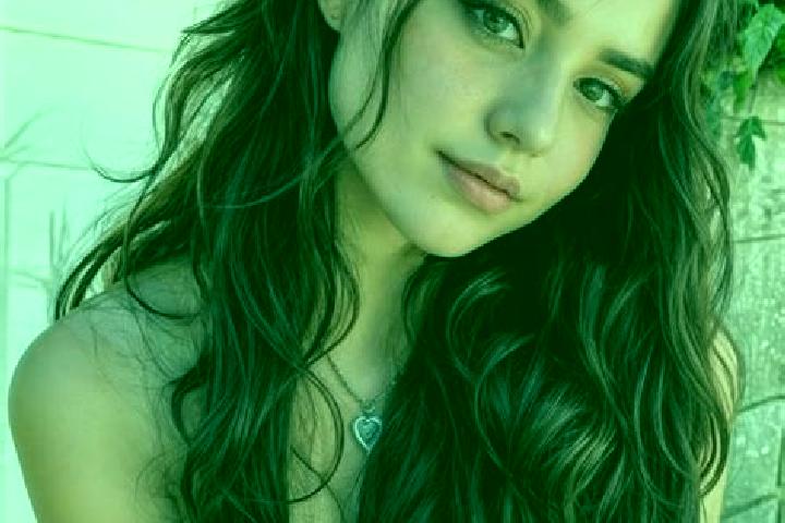 Violet, 25, a auburn dark-eyed middle eastern companion based in Breto. Offering Couples, Tantra, Massage, 69. Available for incall and outcall, day and even...