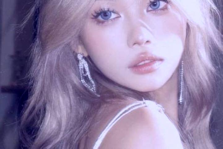 Violet, 25, a blonde blue-eyed asian companion based in Rouvray. Offering BDSM, Roleplay, Party Girl, 69. Available for incall and outcall, overnight booking...