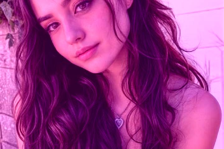 Violet, 25, a brunette hazel-eyed mediterranean companion based in Makeni. Offering Prostate Massage, Striptease, Domination, A-Level. Available for incall a...