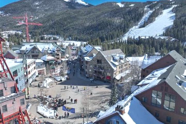 Violet, 25 — Escort in Keystone Village, Canada