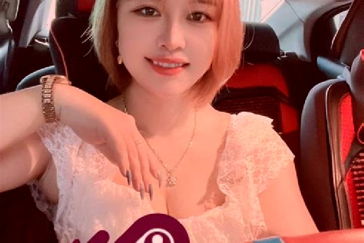 Violet, 25 — Escort in Thuan Thanh, Vietnam