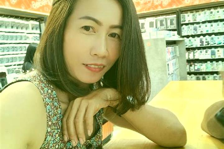 Violet, 25 — Escort in Thung Si Udom, Thailand