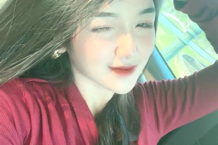 Violet, 25 — Escort in Uki, Australia