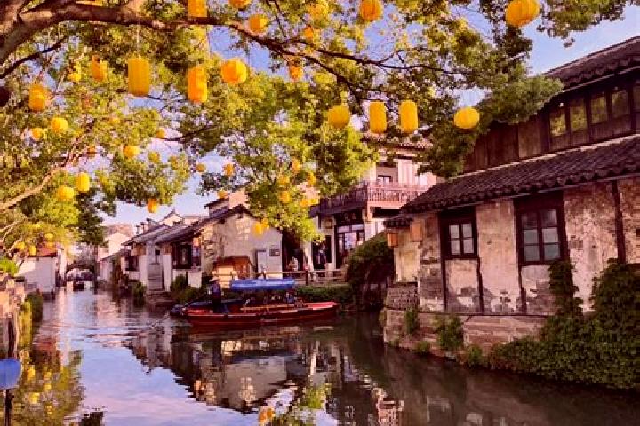 Violet, 25 — Escort in Zhouzhuang, China