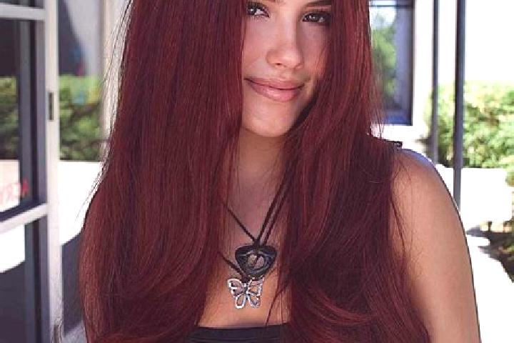 Violet, 26, a auburn dark-eyed european companion based in Canesti. Offering Girlfriend Experience, BDSM, OWO, Couples. Available for incall and outcall, day...