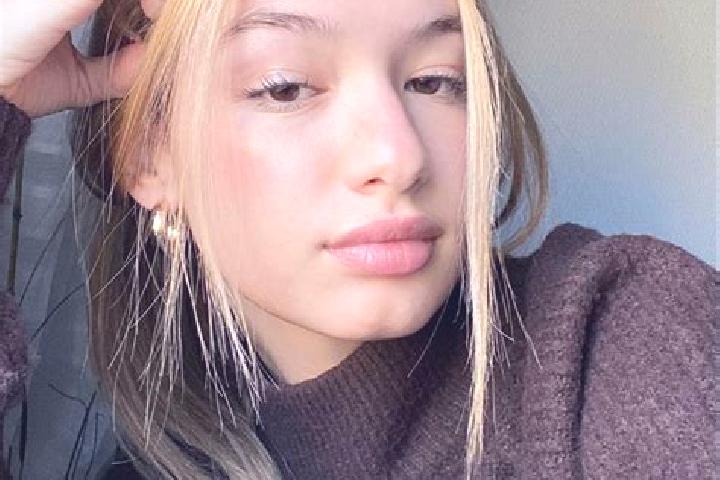 Violet, 26, a blonde brown-eyed mediterranean companion based in Hyeonpung. Offering Fetish, Travel Companion. Available for incall and outcall, day and even...