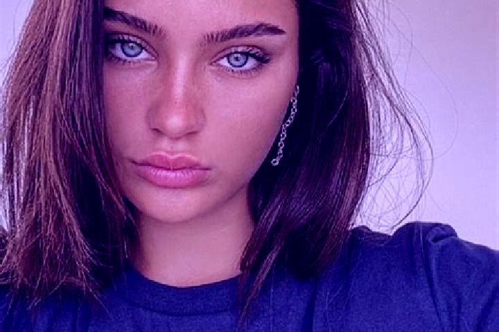 Violet, 26, a brunette blue-eyed ebony companion based in Paje. Offering Domination, Dinner Date, Deep French Kissing, Travel Companion, Girlfriend Experienc...