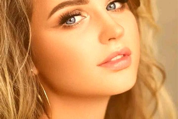 Violet, 26, a dark blonde blue-eyed slavic companion based in Emtmannsberg. Offering GFE, Striptease, Massage. Available for incall and outcall, day and even...