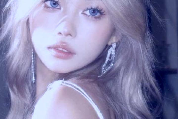 Violet, 26, a platinum blonde amber-eyed asian companion based in Ramain. Offering OWO, Domination, CIM, Party Girl. Available for incall and outcall, day an...
