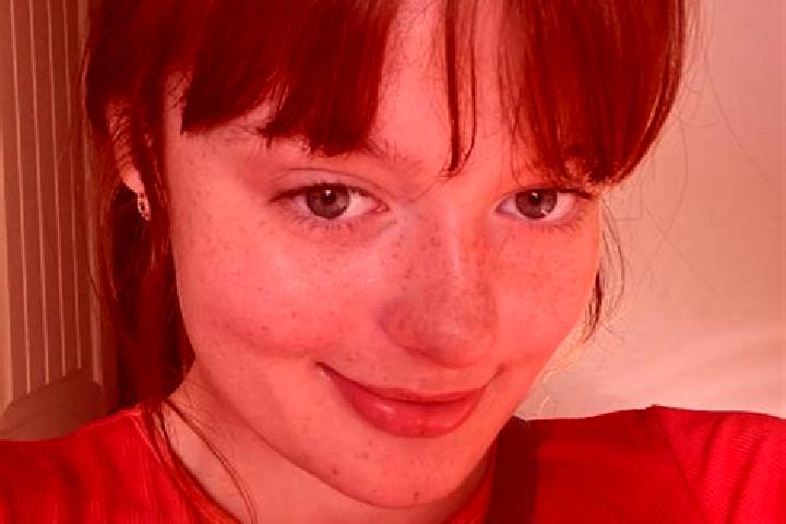 Violet, 26, a red brown-eyed mixed companion based in Kesteren. Offering Erotic Massage, Domination, Party Girl. Available for incall and outcall, overnight ...
