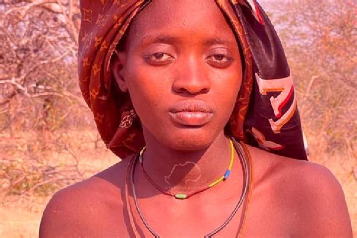 Violet, 26 — Escort in Humbe, Angola