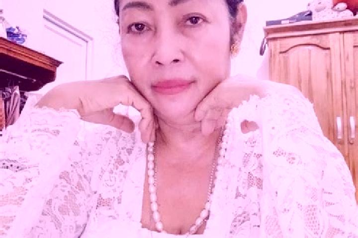 Violet, 26 — Escort in Jungjungan, Indonesia