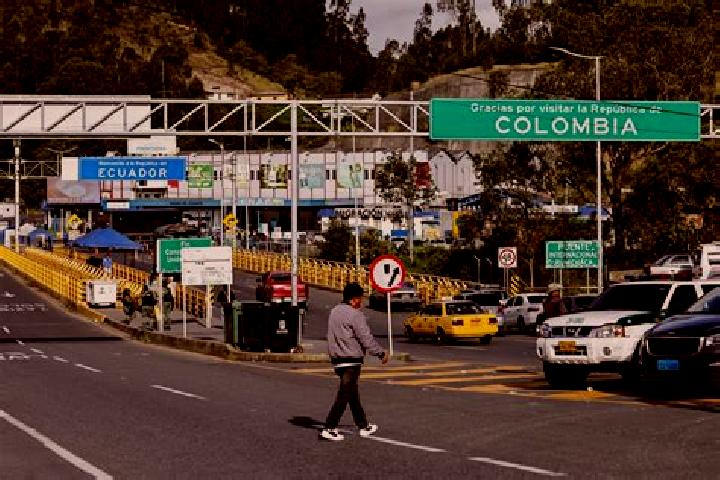 Violet, 26 — Escort in Muluncay, Ecuador