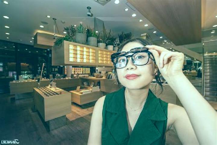 Violet, 26 — Escort in Yonghe, China