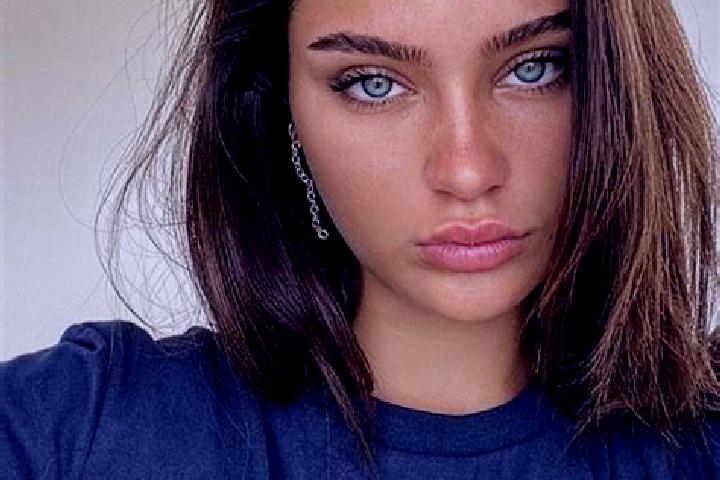 Violet, 27, a brunette blue-eyed indian companion based in Shumanay. Offering Striptease, CIM, GFE. Available for incall and outcall, overnight bookings avai...