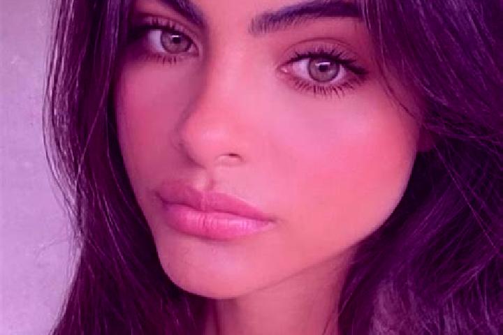 Violet, 27, a red dark-eyed indian companion based in Marcq-en-Ostrevent. Offering Erotic Massage, Girlfriend Experience, Striptease. Available for incall an...