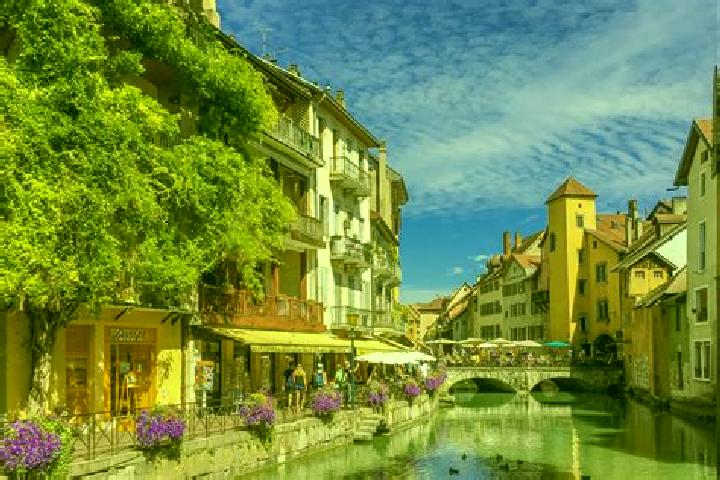 Violet, 27 — Escort in Auch, France