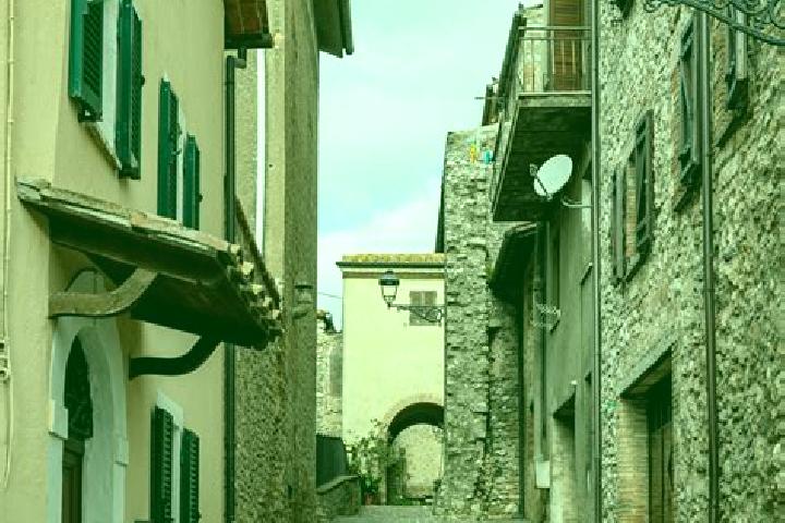 Violet, 27 — Escort in Avigliano, Italy