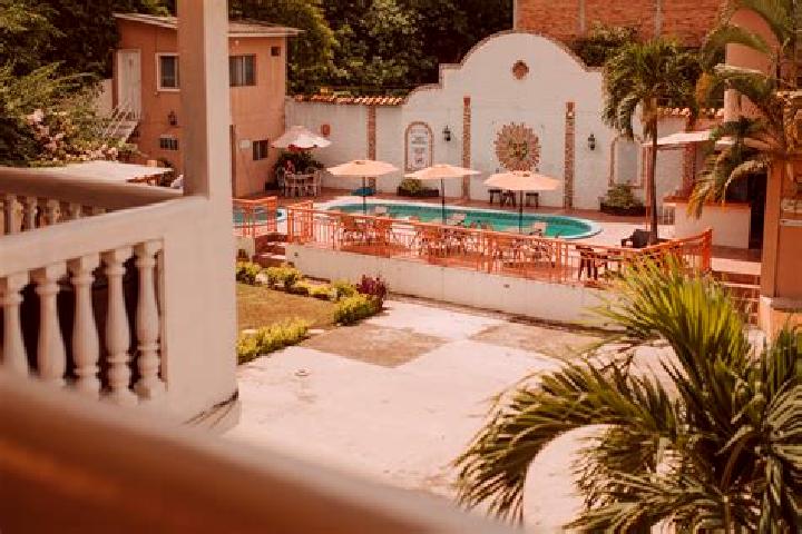 Violet, 27 — Escort in Comayagua, Honduras