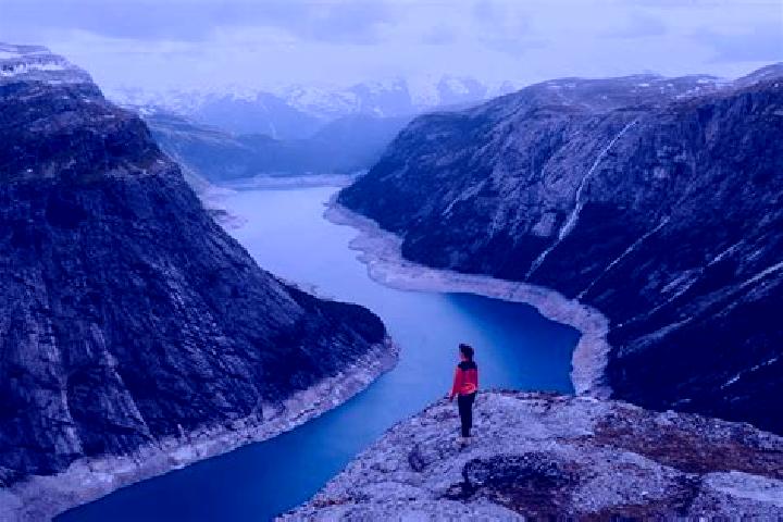 Violet, 27 — Escort in Evje, Norway