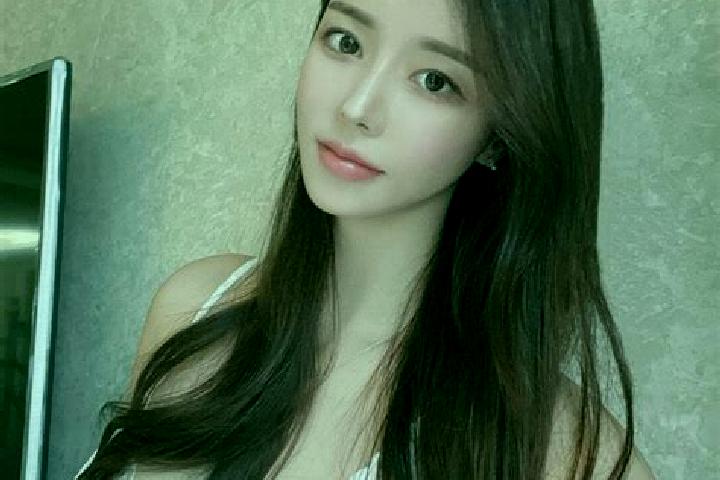 Violet, 27 — Escort in Hengxianhe, China