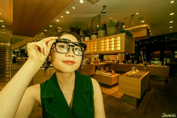 Violet, 27 — Escort in Langkou, China
