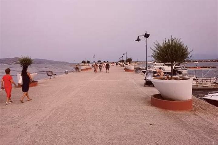 Violet, 27 — Escort in Nea Kios, Greece