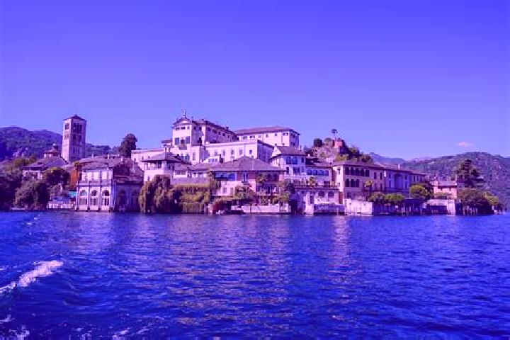 Violet, 27 — Escort in Orta San Giulio, Italy