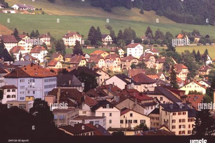 Violet, 27 — Escort in Sainte-Croix, Switzerland