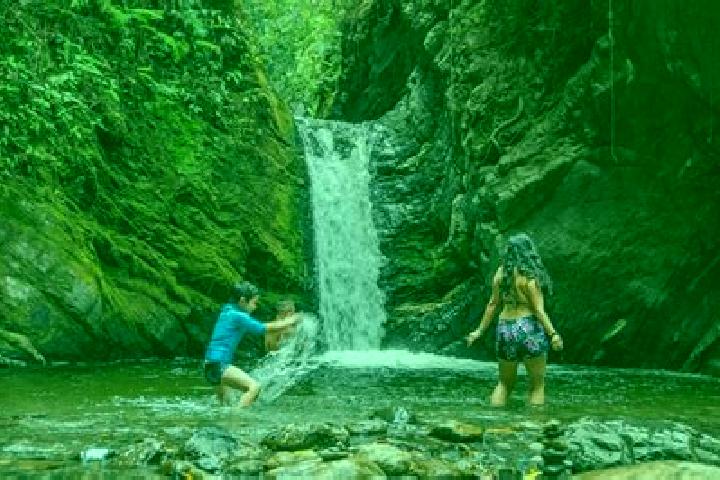 Violet, 27 — Escort in San Pedro de Vilcabamba, Ecuador