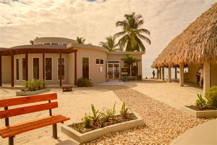 Violet, 27 — Escort in Seine Bight Village, Belize