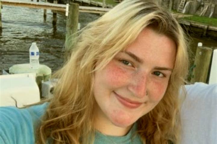 Violet, 27 — Escort in Weatherly, United States