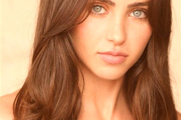 Violet, 28, a auburn brown-eyed caucasian companion based in Yuva. Offering Massage, Duos, Striptease, BDSM, Roleplay. Available for incall and outcall, day ...