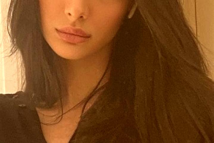 Violet, 28, a black dark-eyed middle eastern companion based in Idigarai. Offering Party Girl, Deep French Kissing, Dinner Date, Fetish, OWO. Available for i...