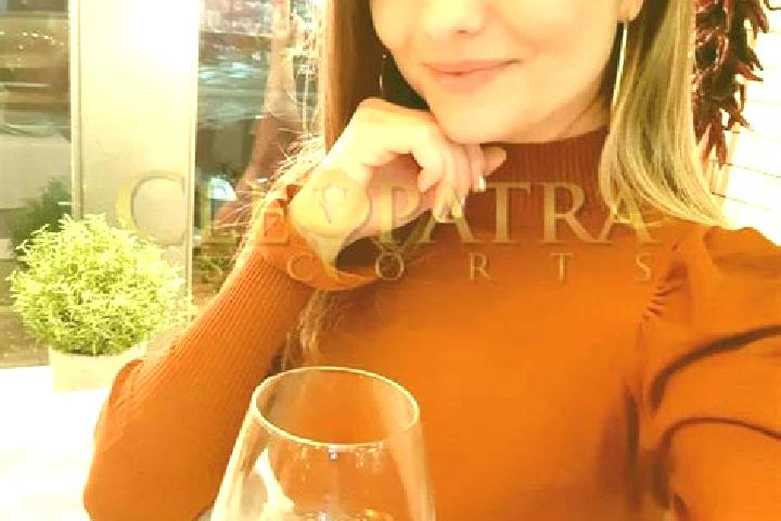 Violet, 28, a black grey-eyed caucasian companion based in Treppo Carnico. Offering Tantra, GFE, Dinner Date, Erotic Massage, OWO. Available for incall and o...
