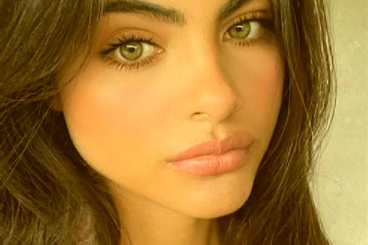 Violet, 28, a brunette green-eyed indian companion based in Marktsteft. Offering Domination, Travel Companion, 69, Deep French Kissing. Available for incall ...