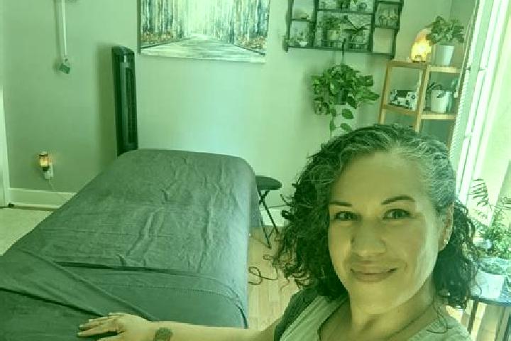 Violet, 28, a brunette grey-eyed ebony companion based in Ii. Offering CIM, Massage, Couples. Available for incall and outcall, day and evening dates.