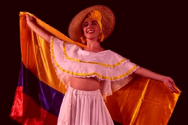 Violet, 28 — Escort in La Estrella, Colombia