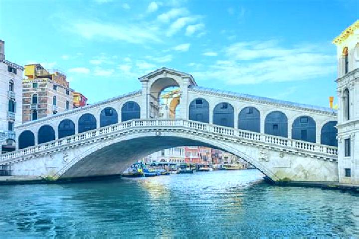 Violet, 28 — Escort in Rialto, Italy