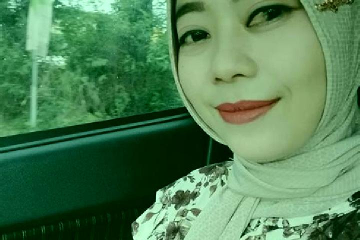 Violet, 28 — Escort in Tembilahan, Indonesia