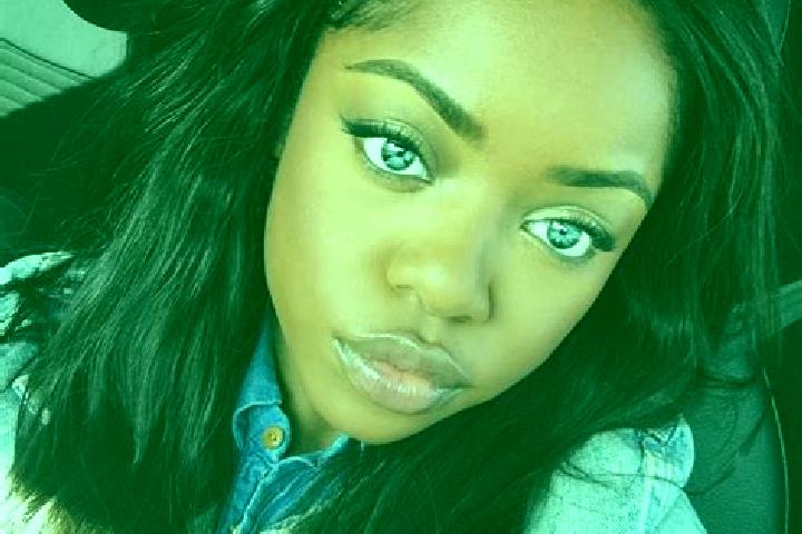 Violet, 29, a red blue-eyed ebony companion based in Zuydcoote. Offering 69, A-Level, Roleplay. Available for incall and outcall, overnight bookings available.