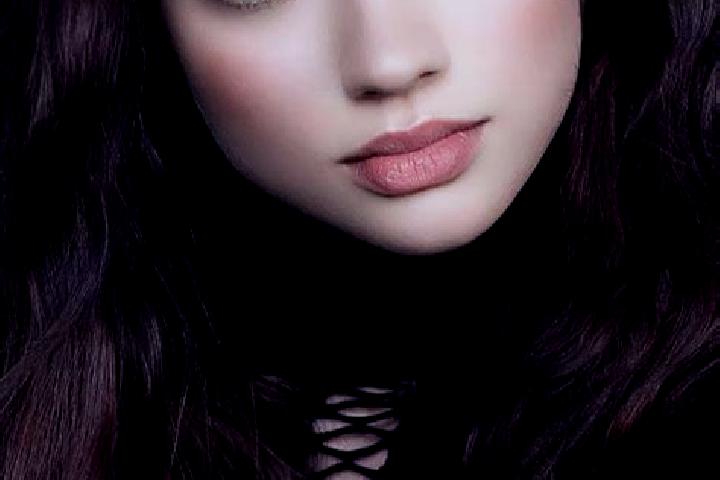 Violet, 29, a red dark-eyed european companion based in Fronsac. Offering Domination, GFE. Available for incall and outcall, overnight bookings available.